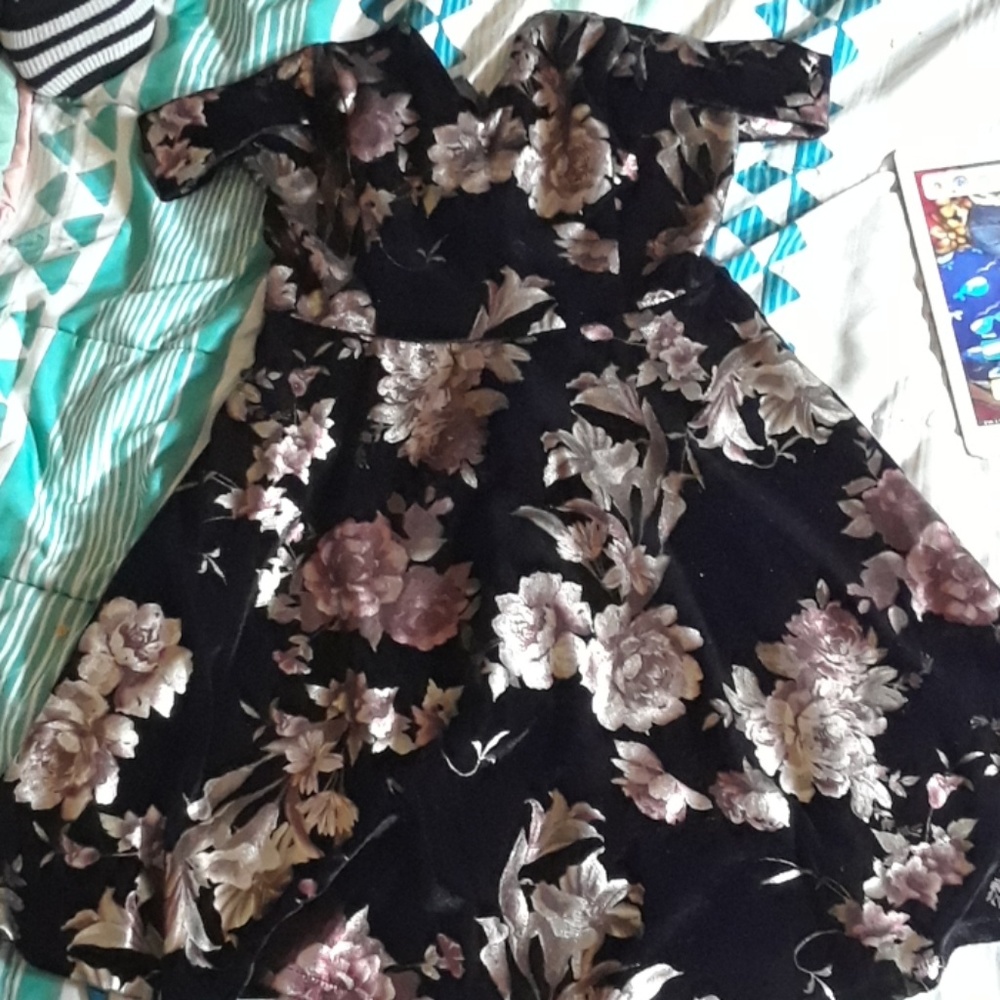 Women dress